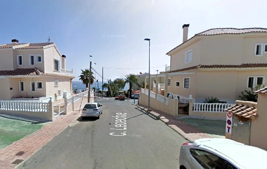 Alquiler Chalet 3d 2b vistas al mar Torrevieja - Ref. REF-C7C745 - alquilerenalicante.com