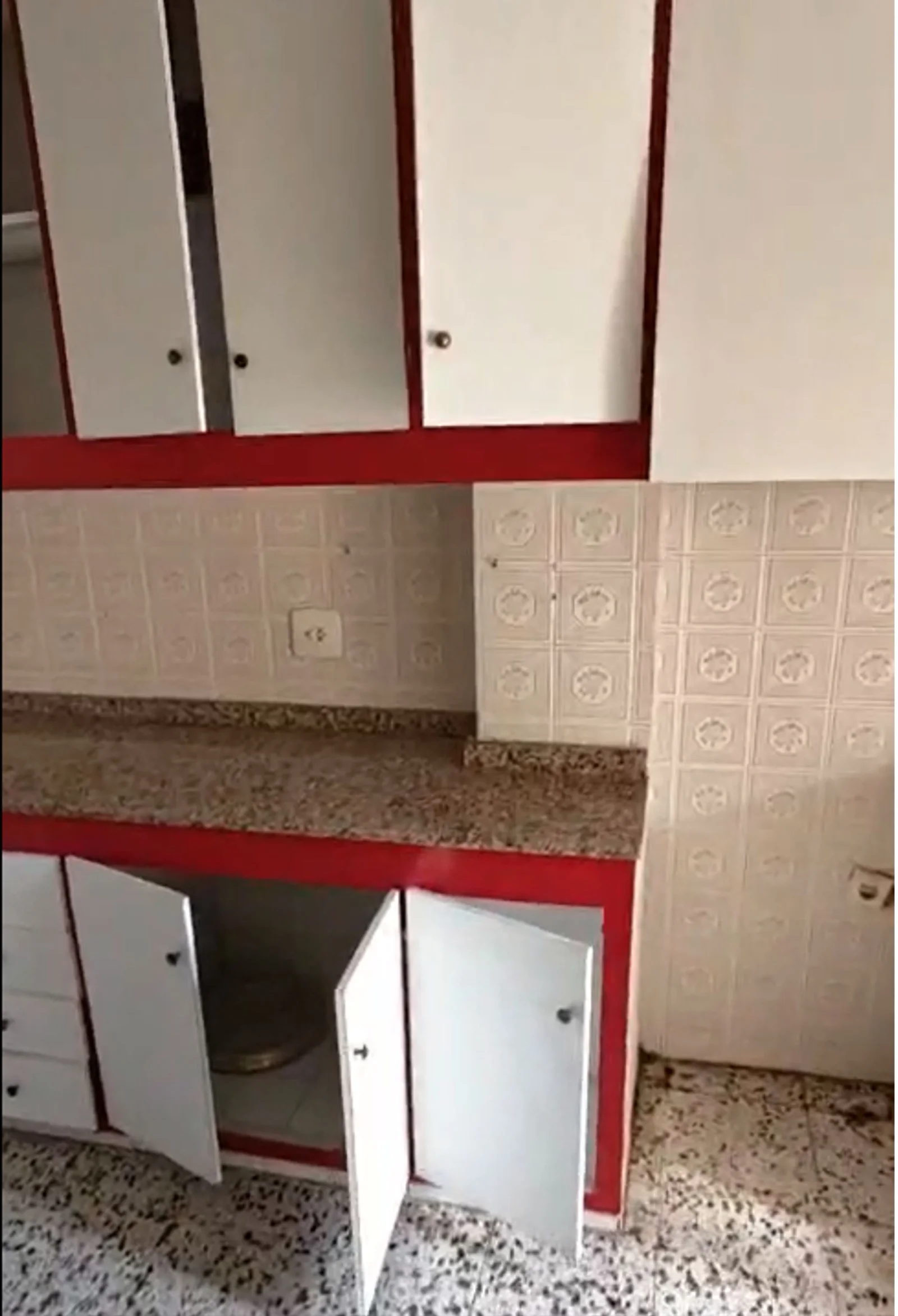 PISO EN VENTA EN ELDA - Ref. REF-793CD9 - alquilerenalicante.com