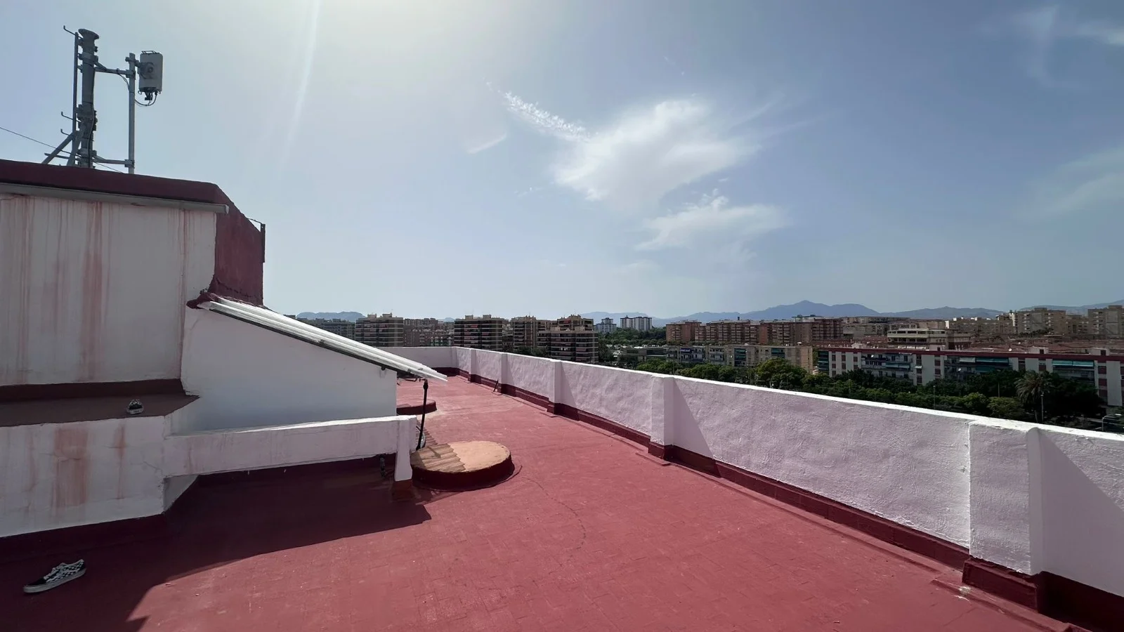 ÁTICO CON ASCENSOR ZONA HOSPITAL GENERAL - Ref. REF-F01F94 - alquilerenalicante.com